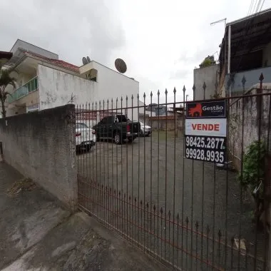 Otimo lote de frente para Rua Biguaçu, prontinho para construir !