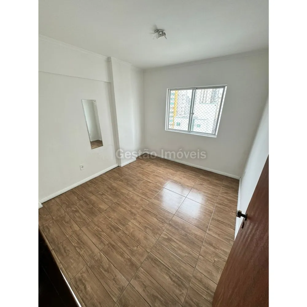 Apartamento 2 quartos para Locação Anual no bairro Centro em Balneário Camboriú