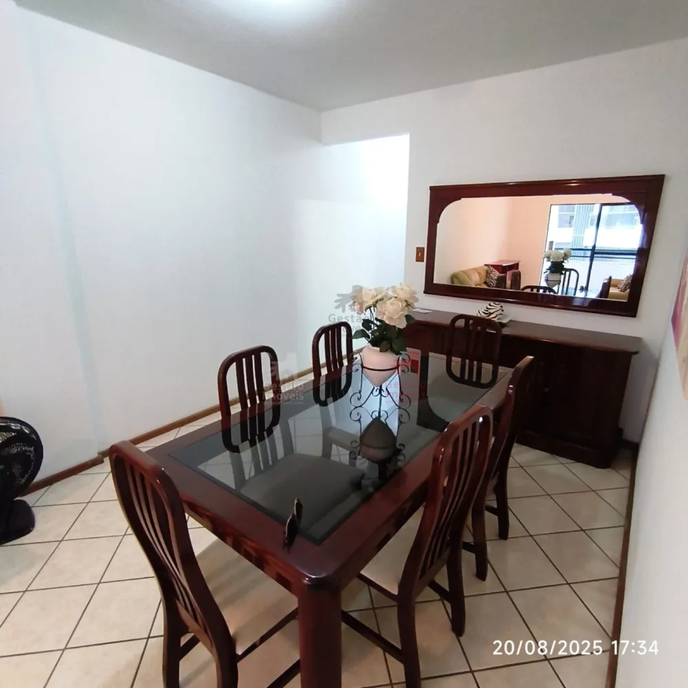 Apartamento 2 quartos para Locação Anual no bairro Centro em Balneário Camboriú