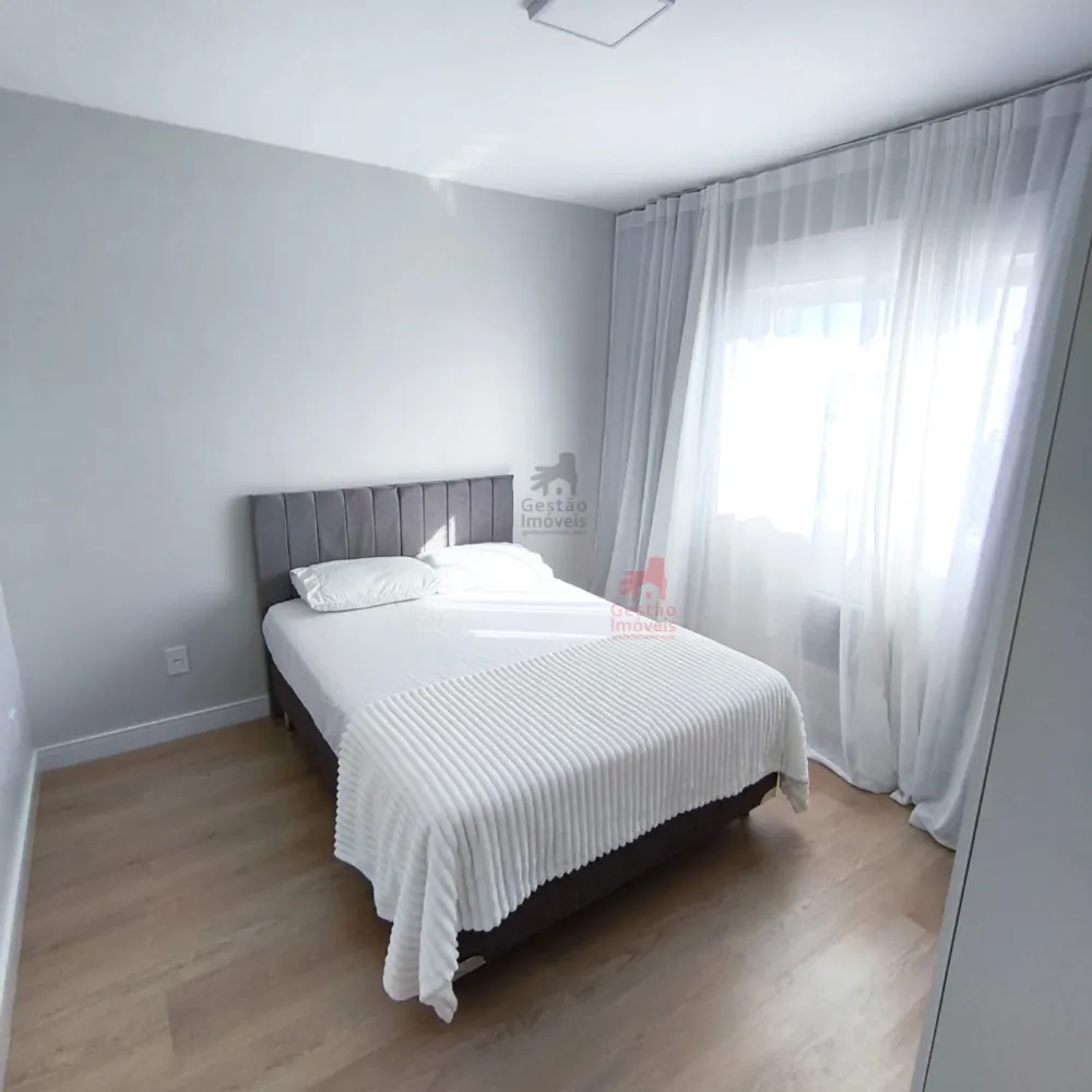 Apartamento 4 quartos sendo 2 suítes a venda no Centro de BC