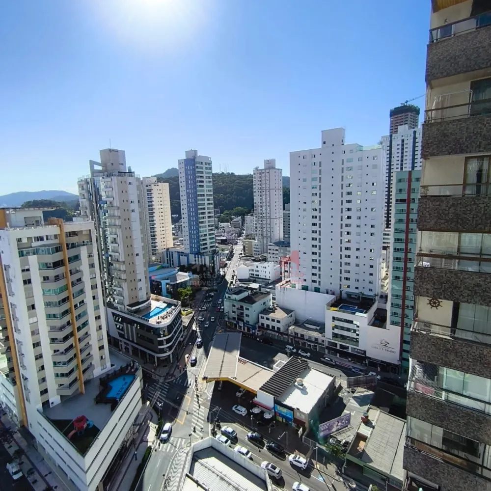 Apartamento 4 quartos sendo 2 suítes a venda no Centro de BC
