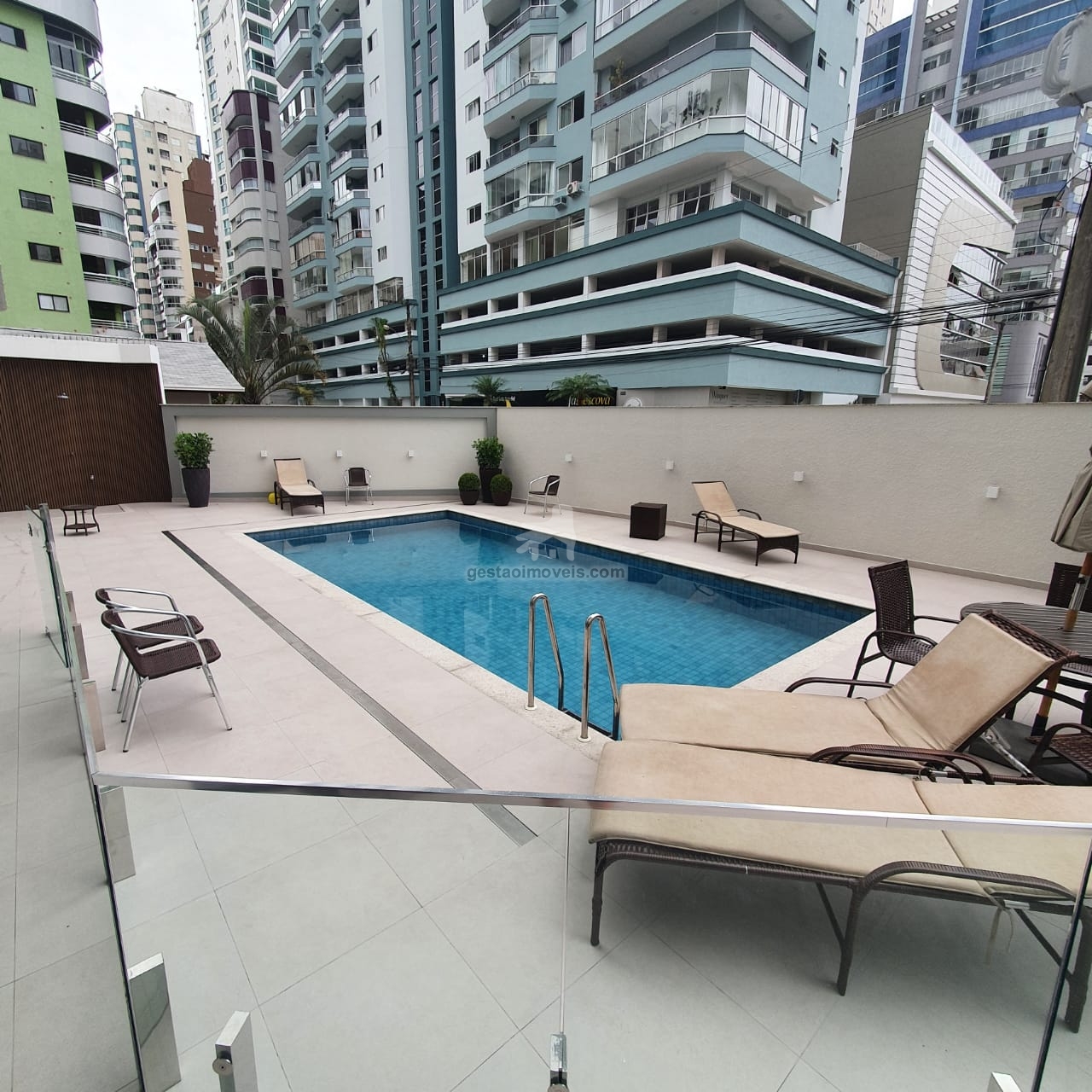 Apartamento para venda no Ed. Cravo e Canela