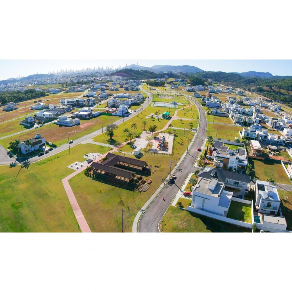 🏡 Casa em Condomínio Fechado de Luxo 🏡
