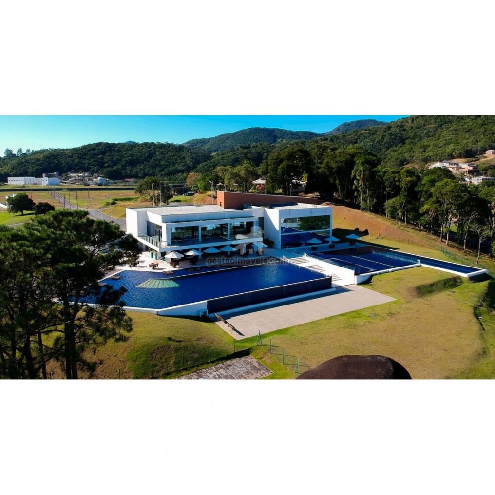 🏡 Casa em Condomínio Fechado de Luxo 🏡