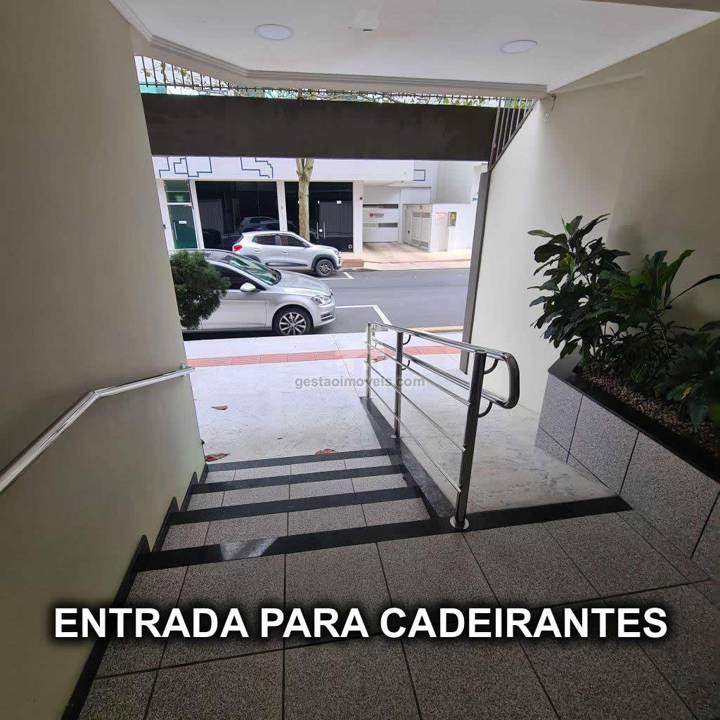 Apartamento 2 quartos a 95 metros da praia Central em Balneário Camboriú
