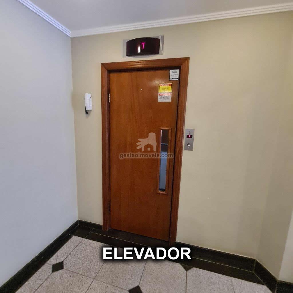 Apartamento 2 quartos a 95 metros da praia Central em Balneário Camboriú