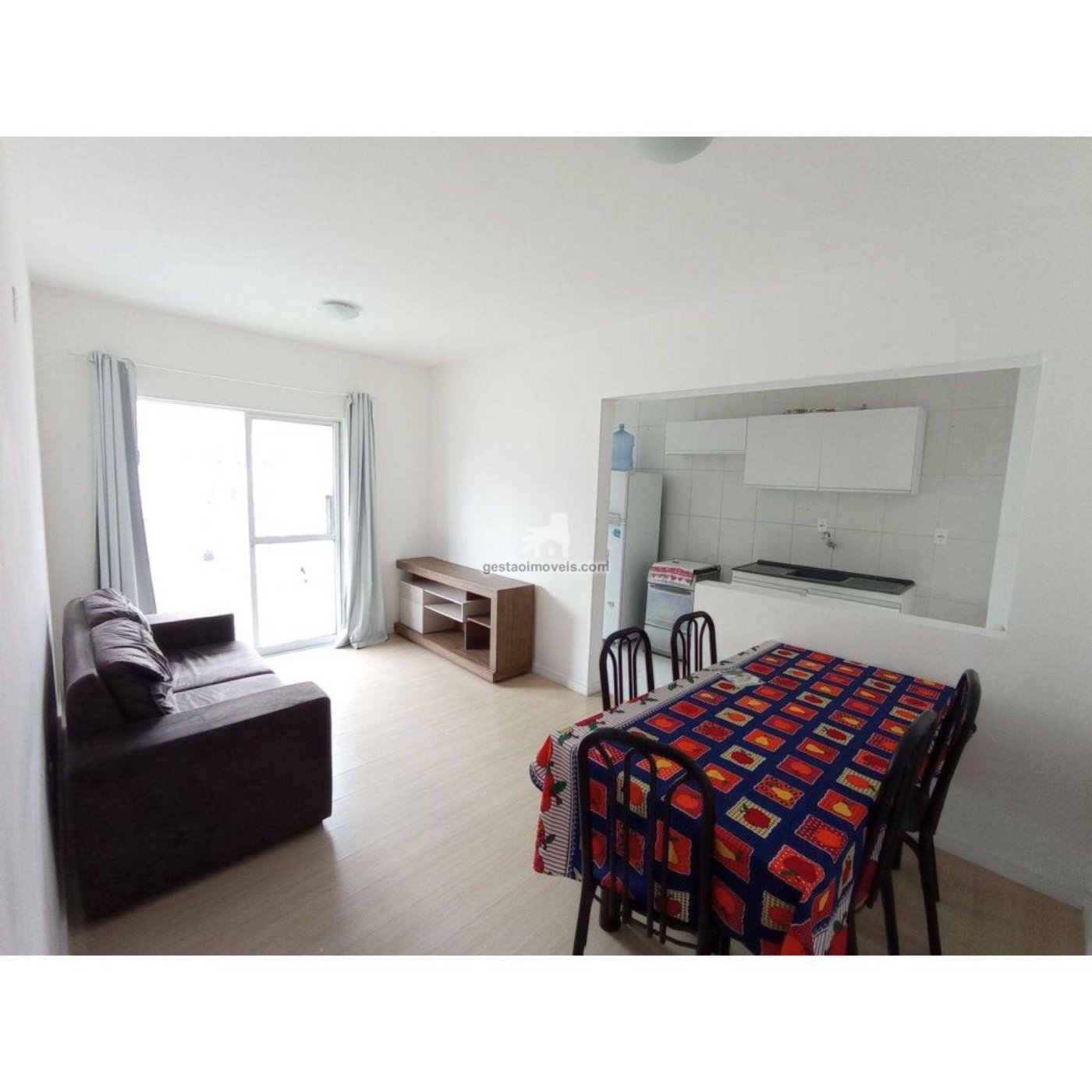Apartamento 2 dormitórios em Camboriú 