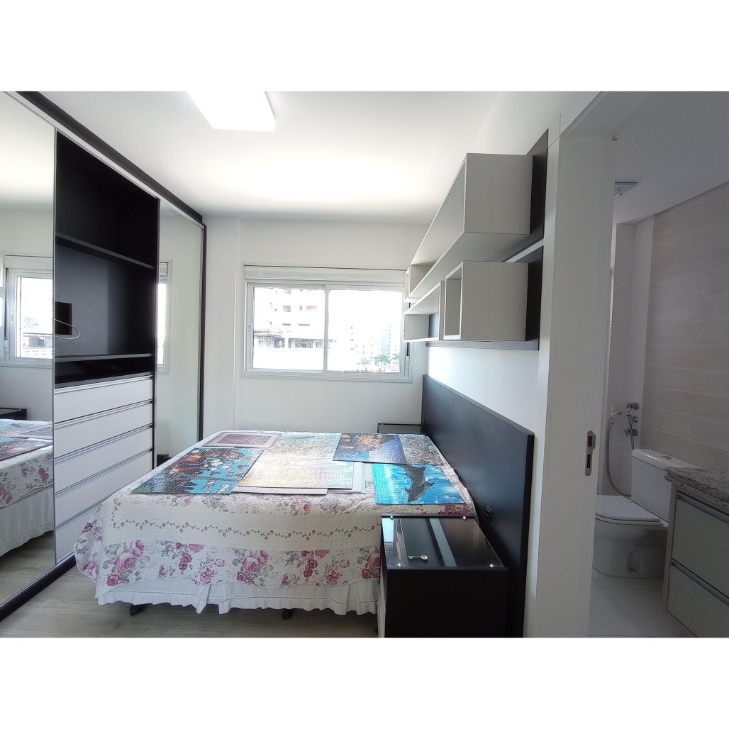 Porto Atlântico apartamento mobiliado 4 suítes em Itajaí frente centro eventos