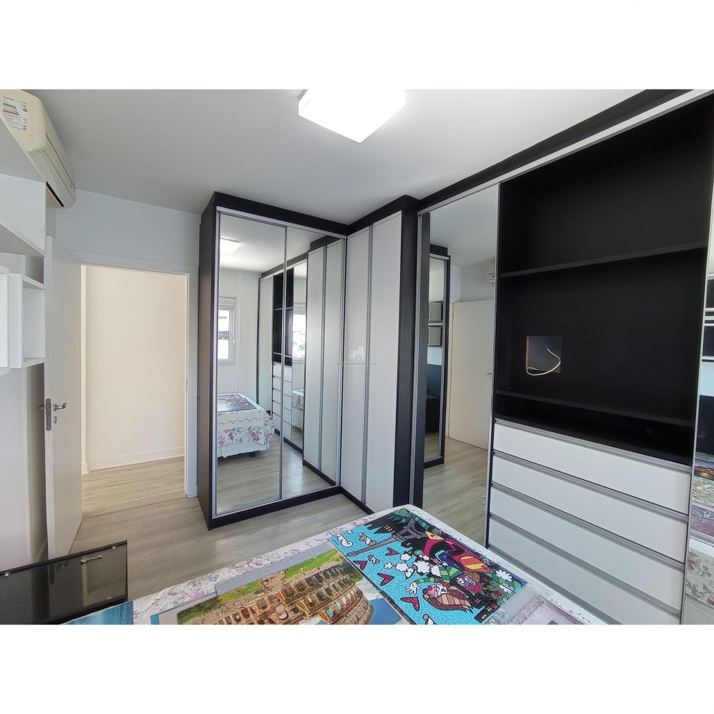 Porto Atlântico apartamento mobiliado 4 suítes em Itajaí frente centro eventos