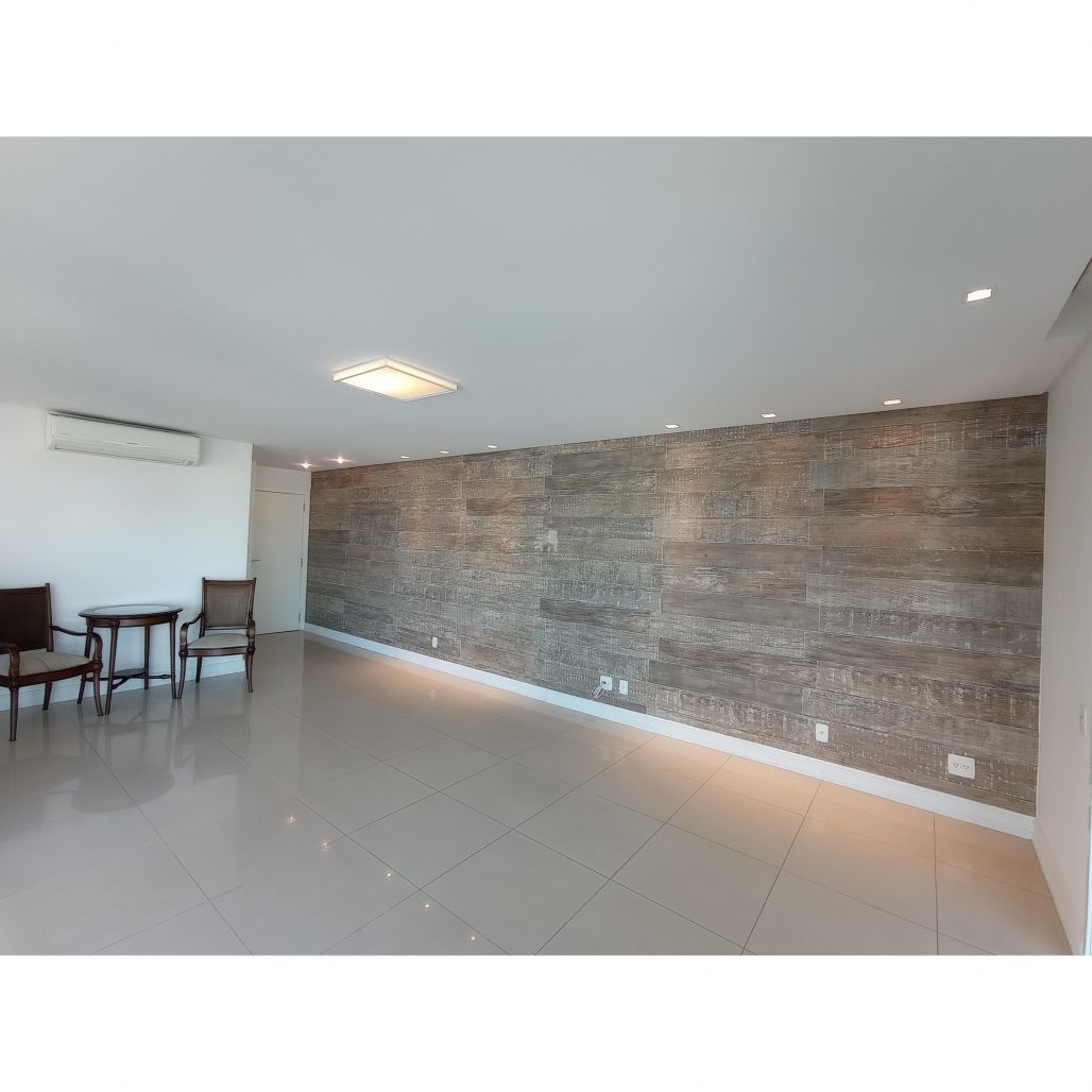 Porto Atlântico apartamento mobiliado 4 suítes em Itajaí frente centro eventos