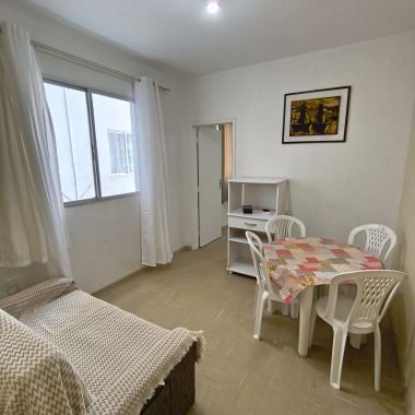 Apto 1 dormitório mobiliado com elevador Balneário Camboriú