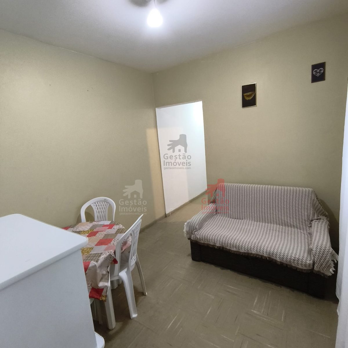 Apto 1 dormitório mobiliado com elevador Balneário Camboriú