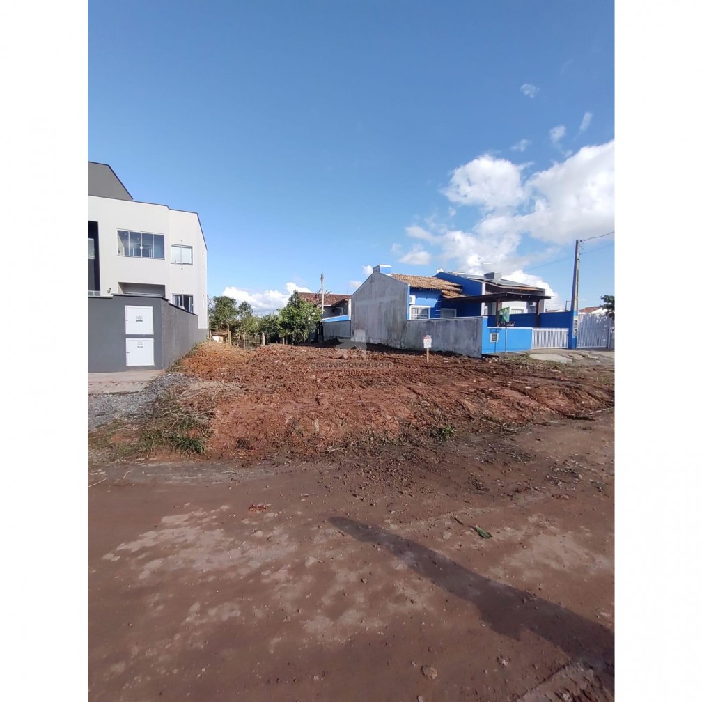 Terreno com 300mts² a venda em Barra Vella no Bairro Itajuba