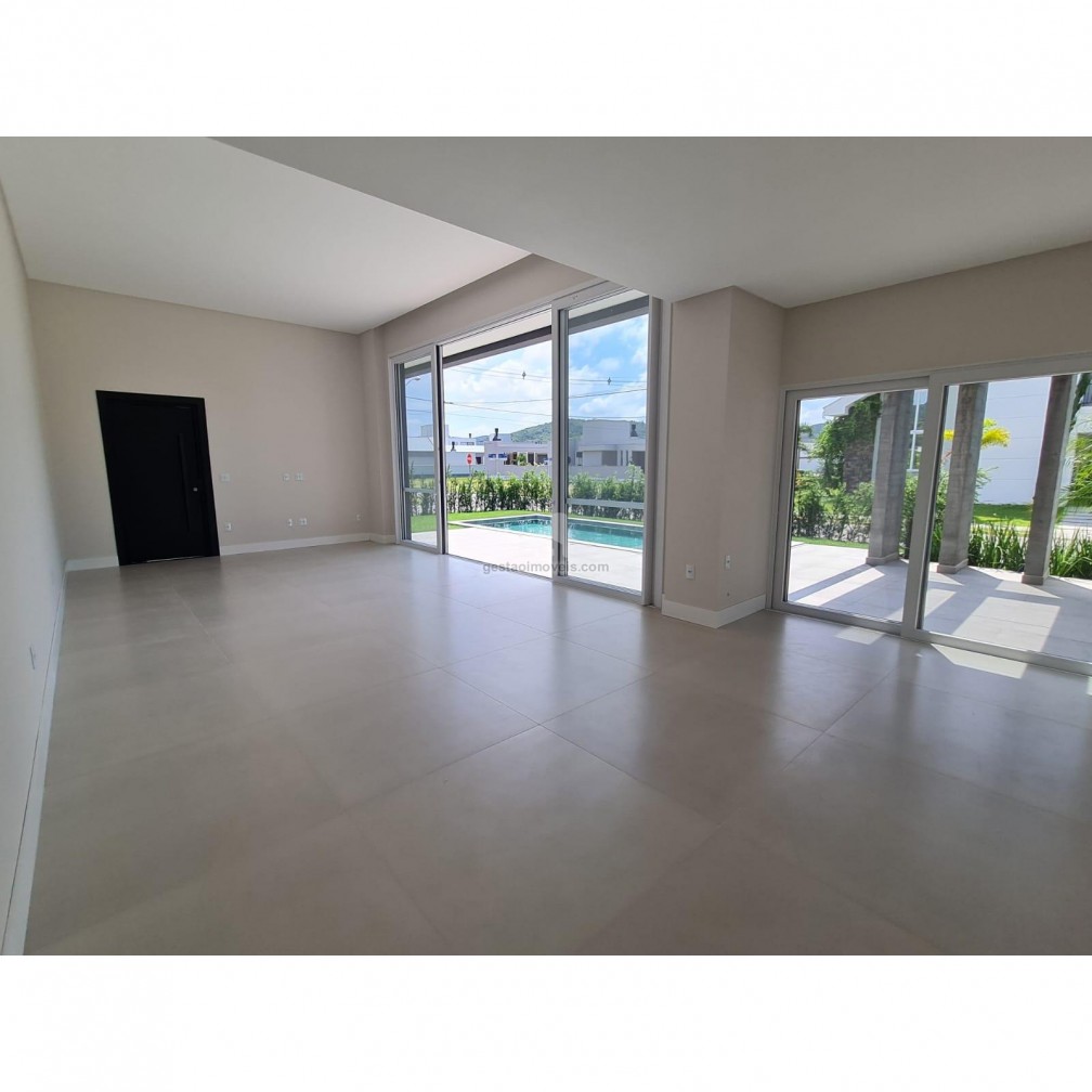 🏡 Casa em Condomínio Fechado de Luxo 🏡