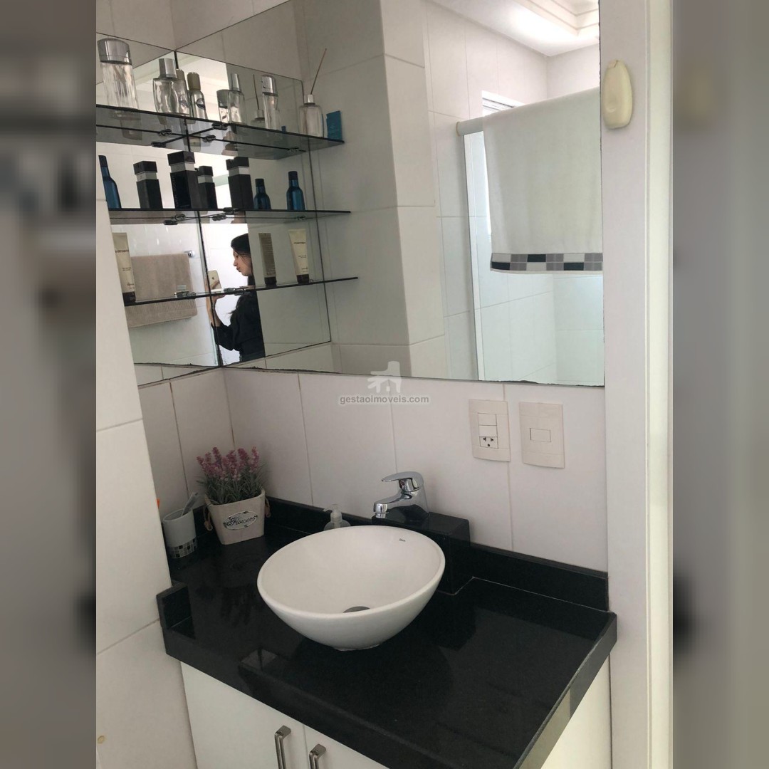 Apartamento 2 suítes para Locação Anual no bairro Centro em Balneário Camboriú