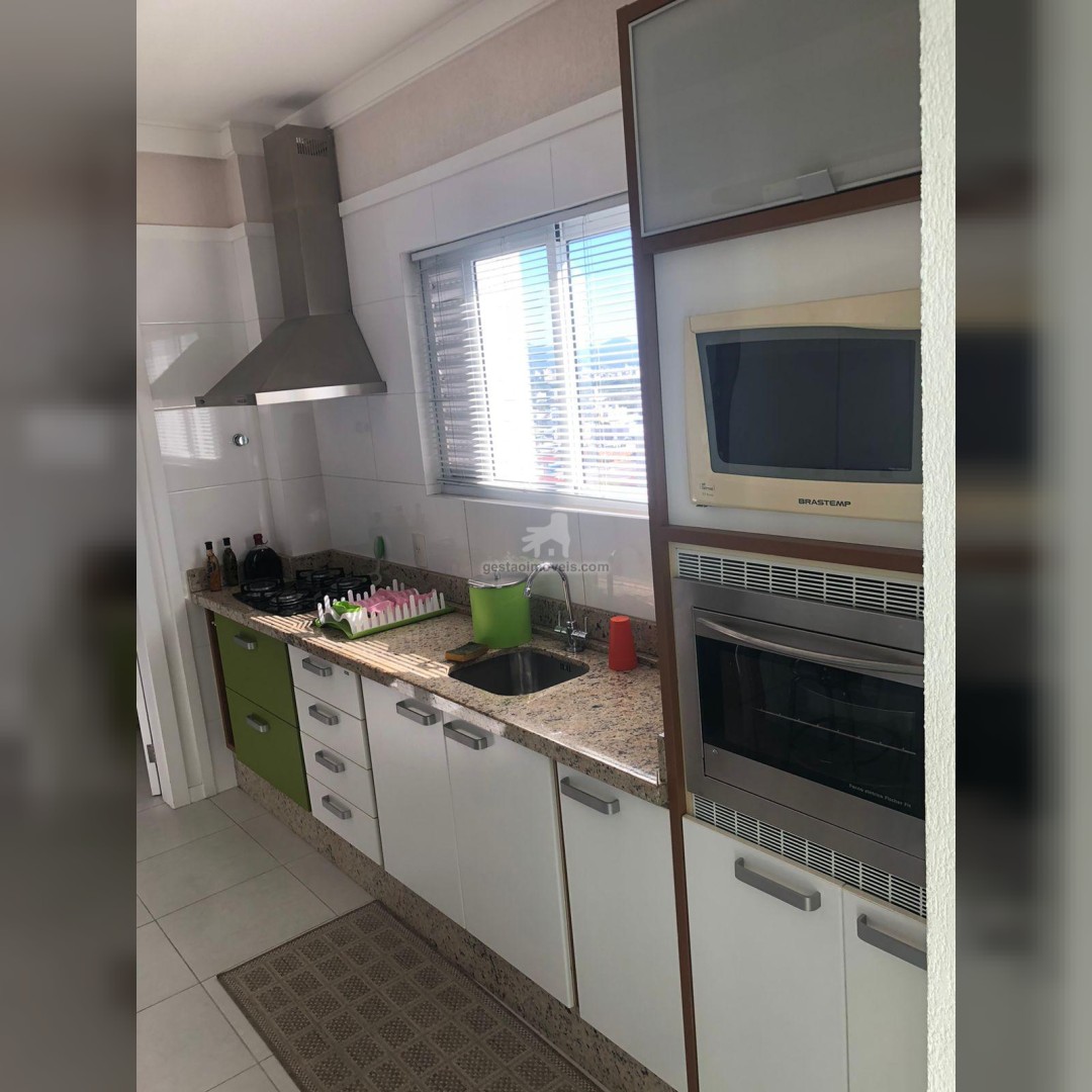 Apartamento 2 suítes para Locação Anual no bairro Centro em Balneário Camboriú
