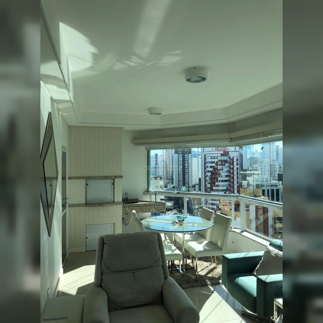 Apartamento 2 suítes para Locação Anual no bairro Centro em Balneário Camboriú