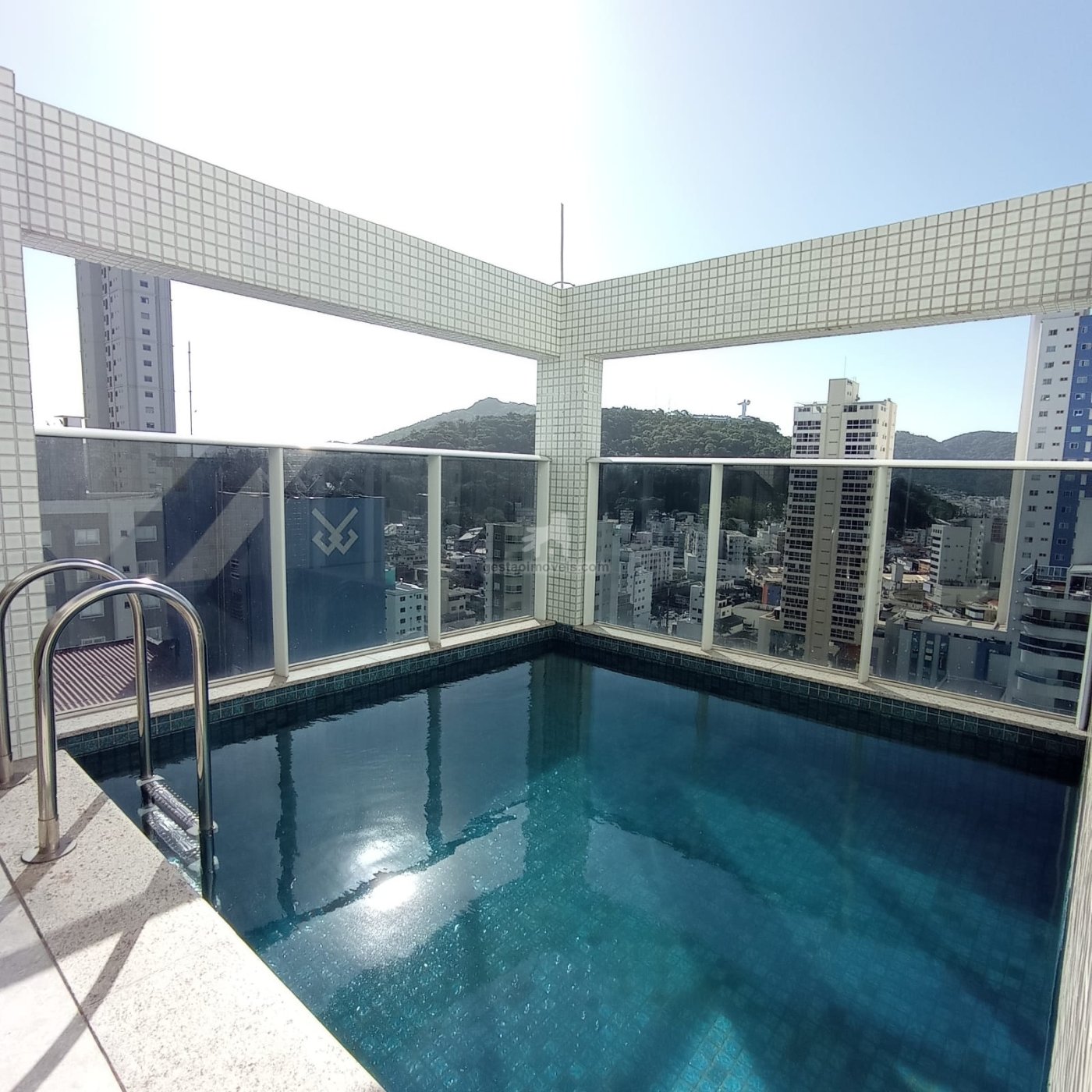 Linda Cobertura no centro de Balneário Camboriú 