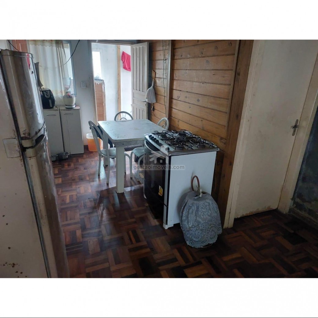 Casa com 2 andares à venda no Monte Alegre em Camboriú