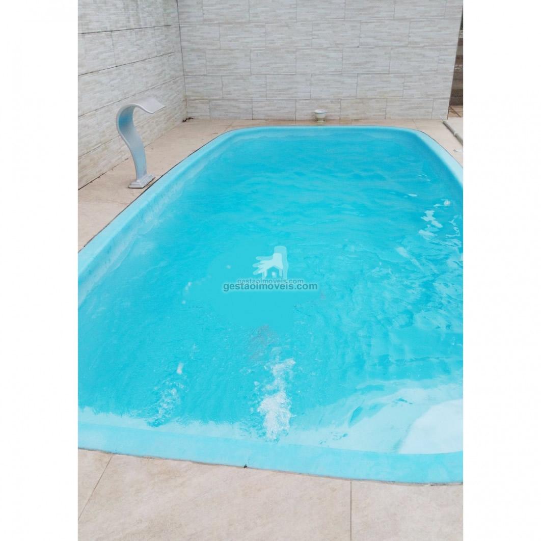 Casa 2 quartos com Piscina no Bairro Sta Regina em  Camboriú