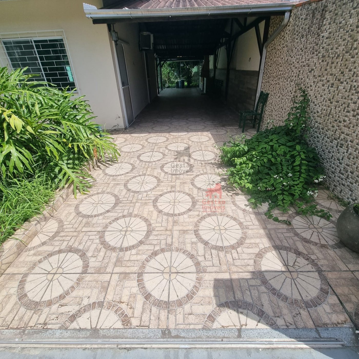 Casa 2 quartos com Piscina no Bairro Sta Regina em  Camboriú