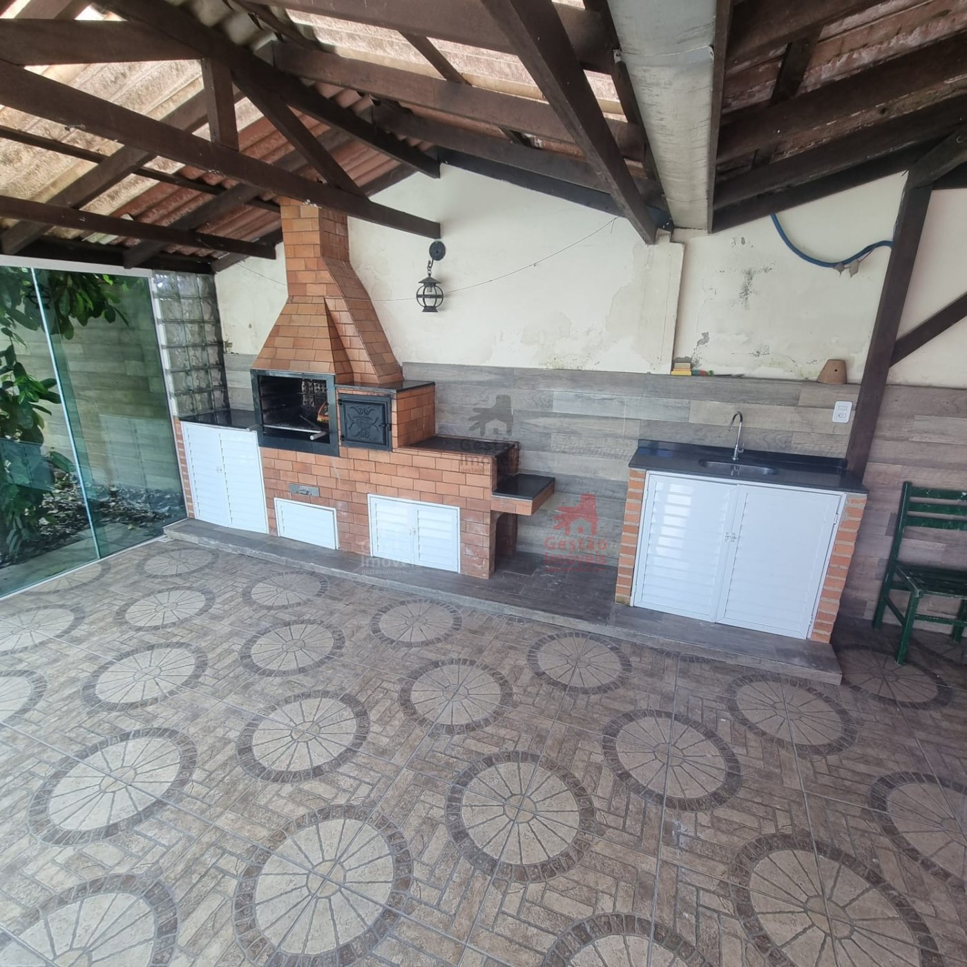 Casa 2 quartos com Piscina no Bairro Sta Regina em  Camboriú