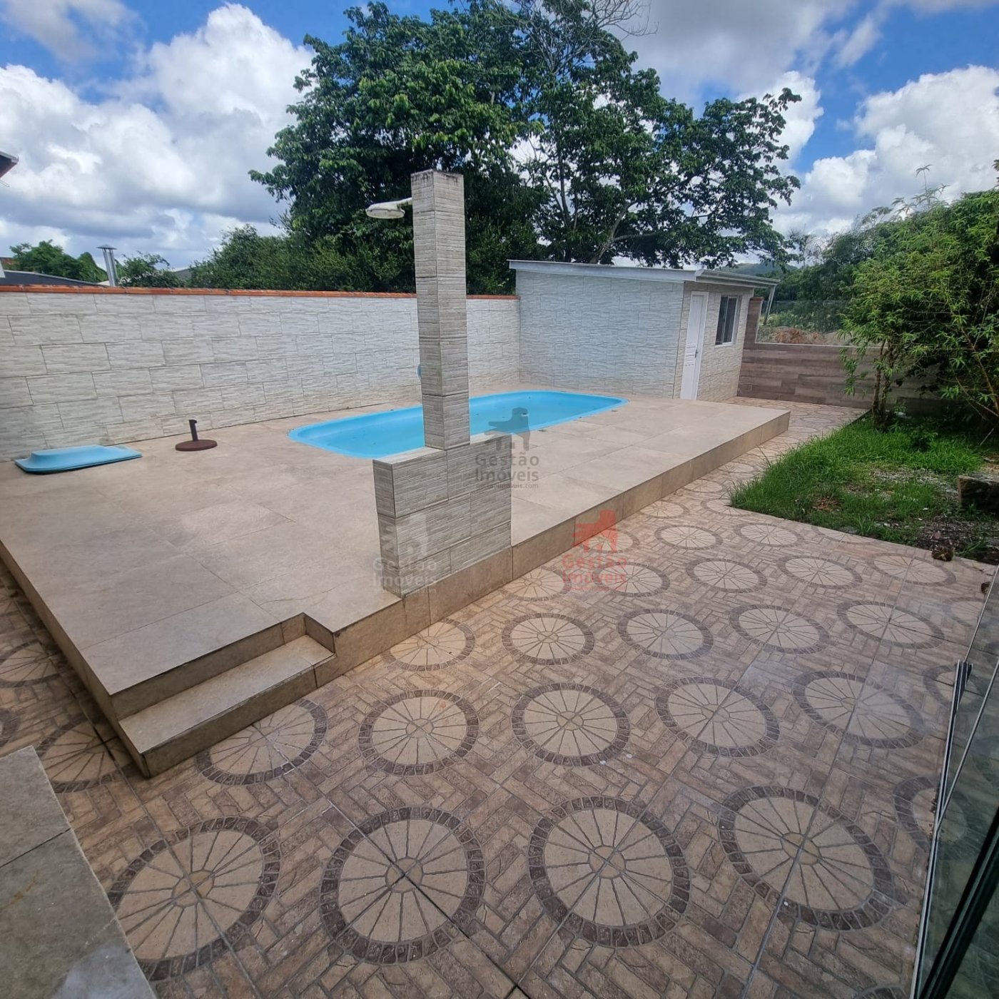 Casa 2 quartos com Piscina no Bairro Sta Regina em  Camboriú