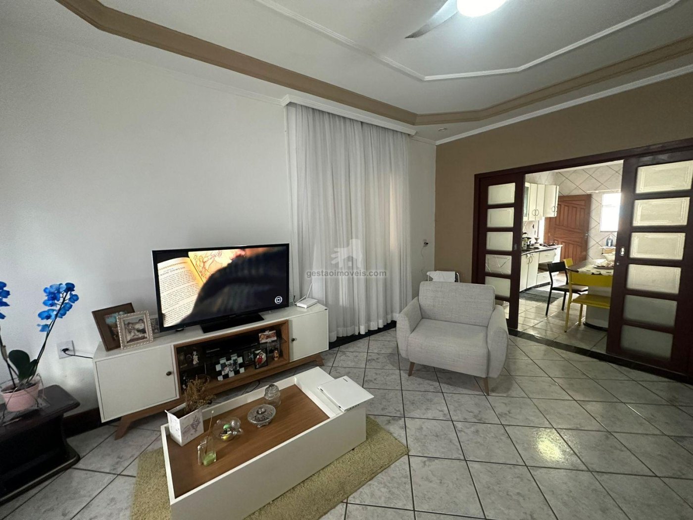 Casa mobiliada à venda no centro de Balneário Camboriú