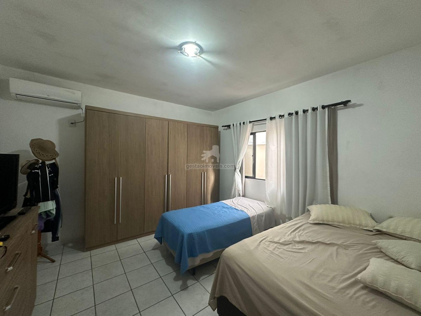 Casa mobiliada à venda no centro de Balneário Camboriú