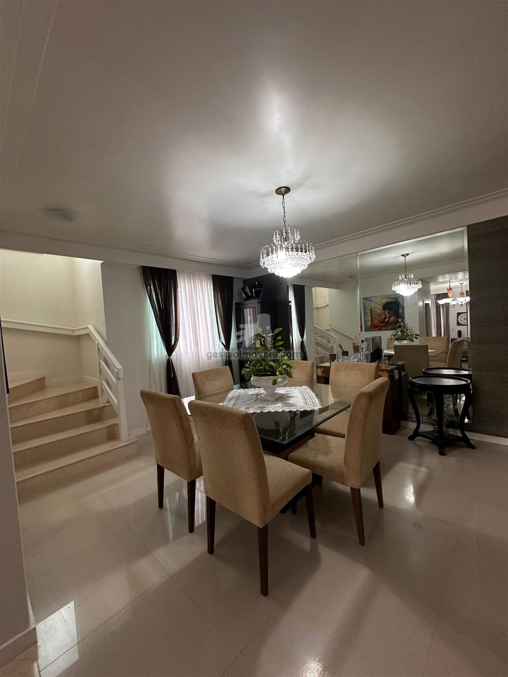 Triplex mobiliado à venda em Balneário Camboriú