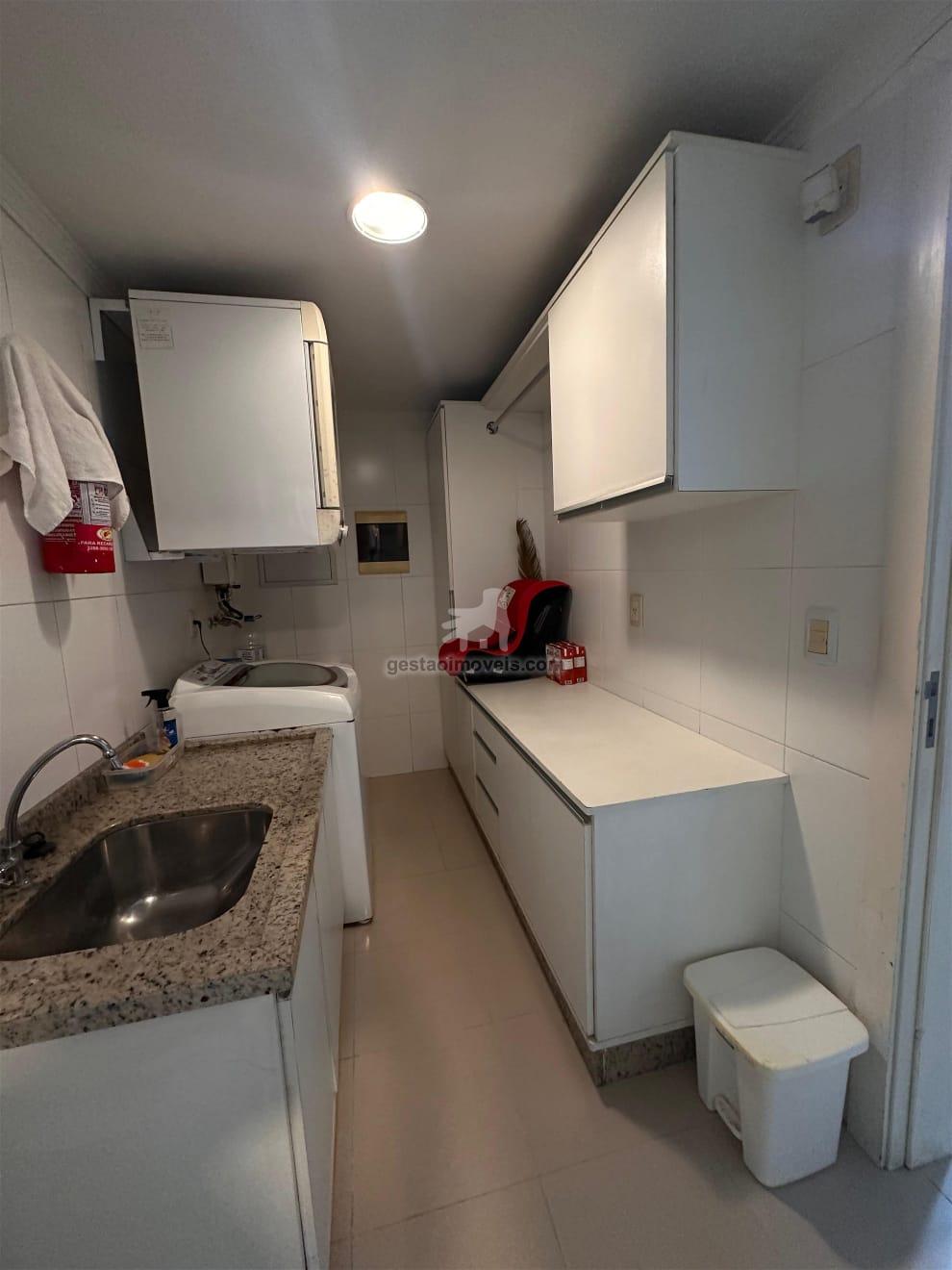 Triplex mobiliado à venda em Balneário Camboriú
