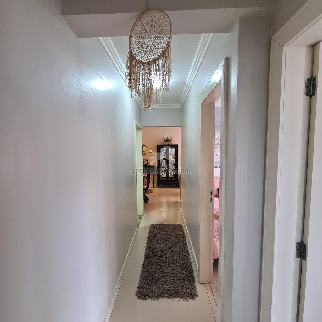 Apartamento 2 quartos a 95 metros da praia Central em Balneário Camboriú