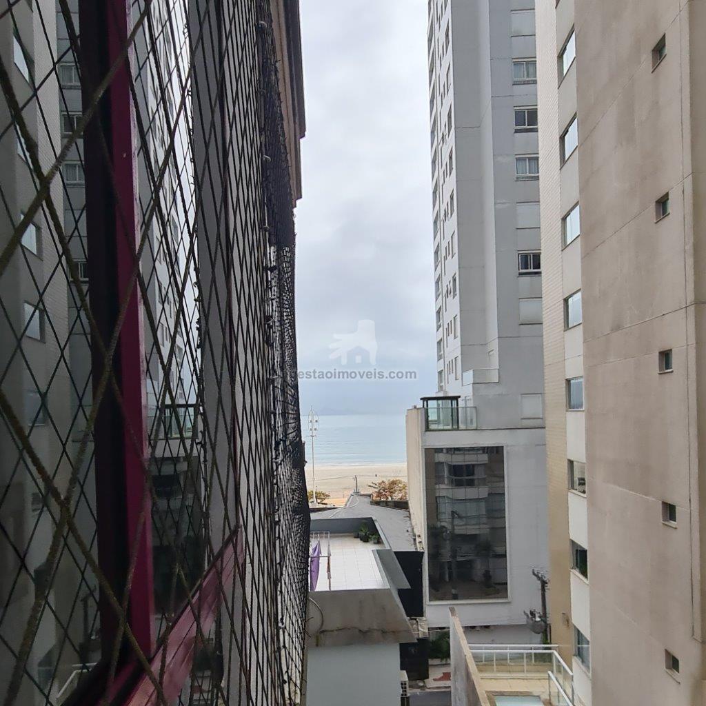 Apartamento 2 quartos a 95 metros da praia Central em Balneário Camboriú