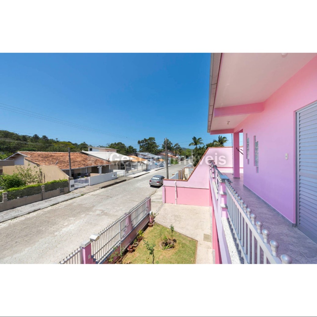Casa 4 quartos para Venda em Bombinhas a 300m da Praia de Morrinhos