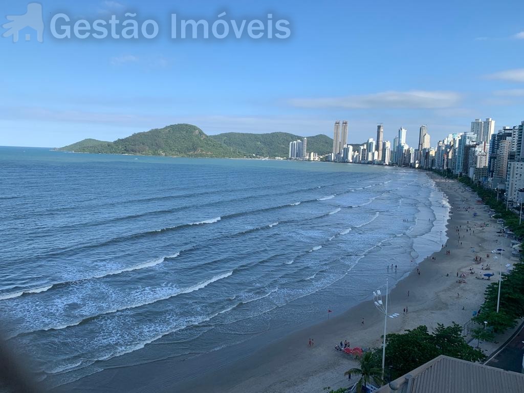 Apartamento de Luxo Frente Mar para locação anual em Balneário Camboriú