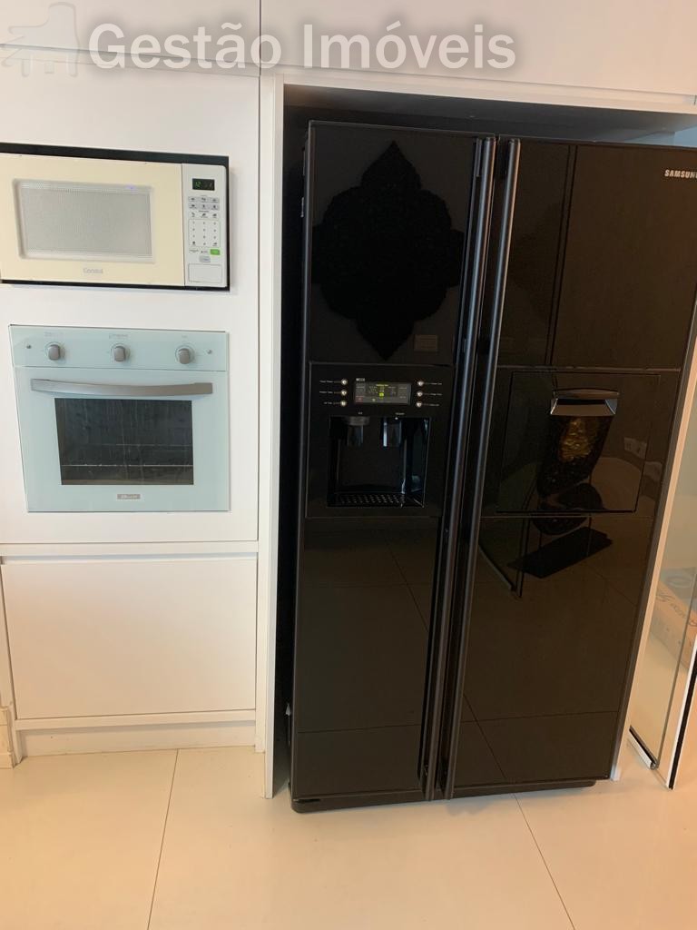 Apartamento de Luxo Frente Mar para locação anual em Balneário Camboriú