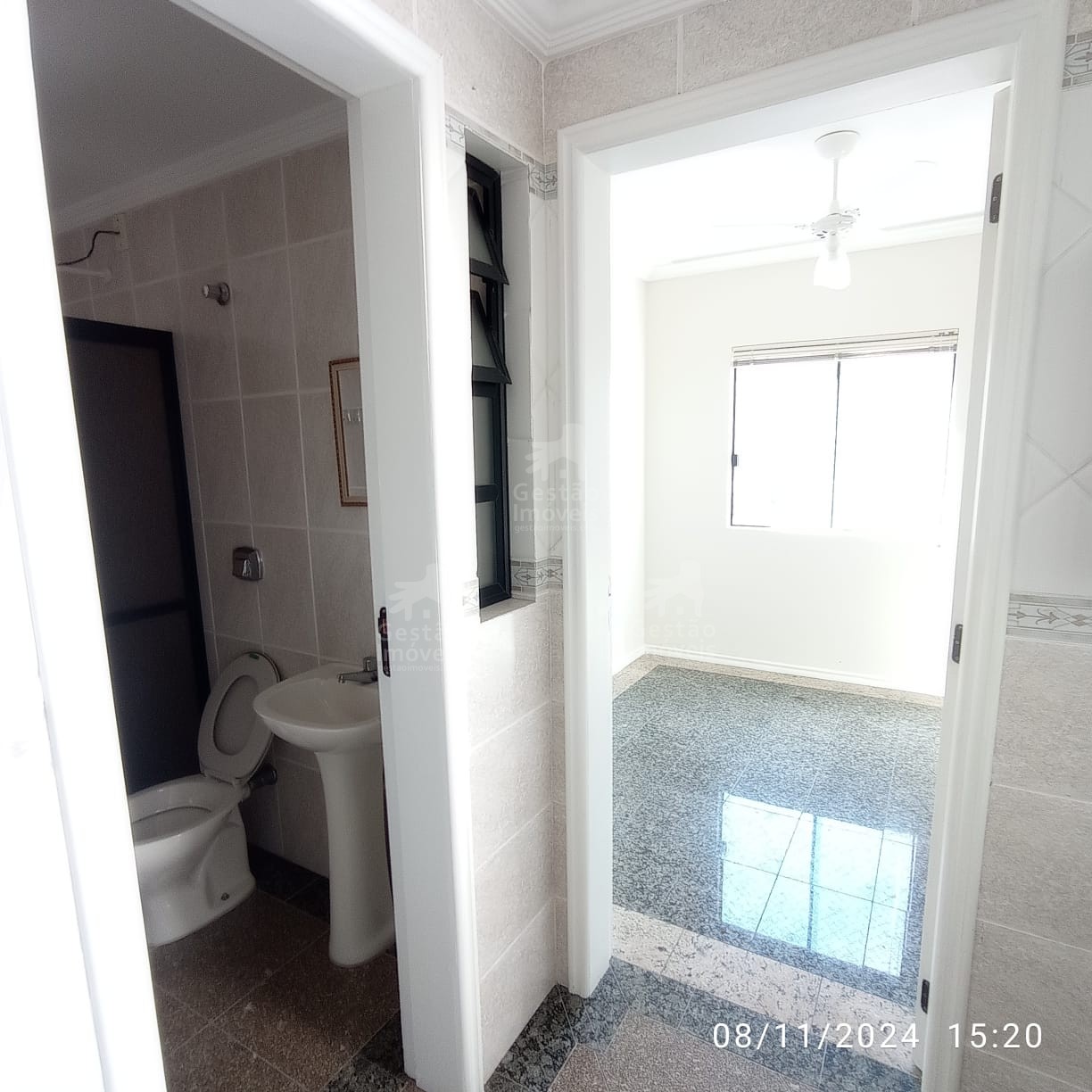 LIndo Apartamento com 3 suítes para Venda no bairro Fazenda em Itajaí