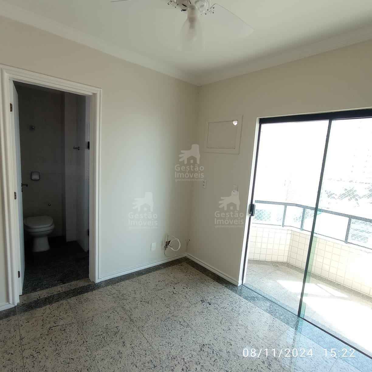 LIndo Apartamento com 3 suítes para Venda no bairro Fazenda em Itajaí