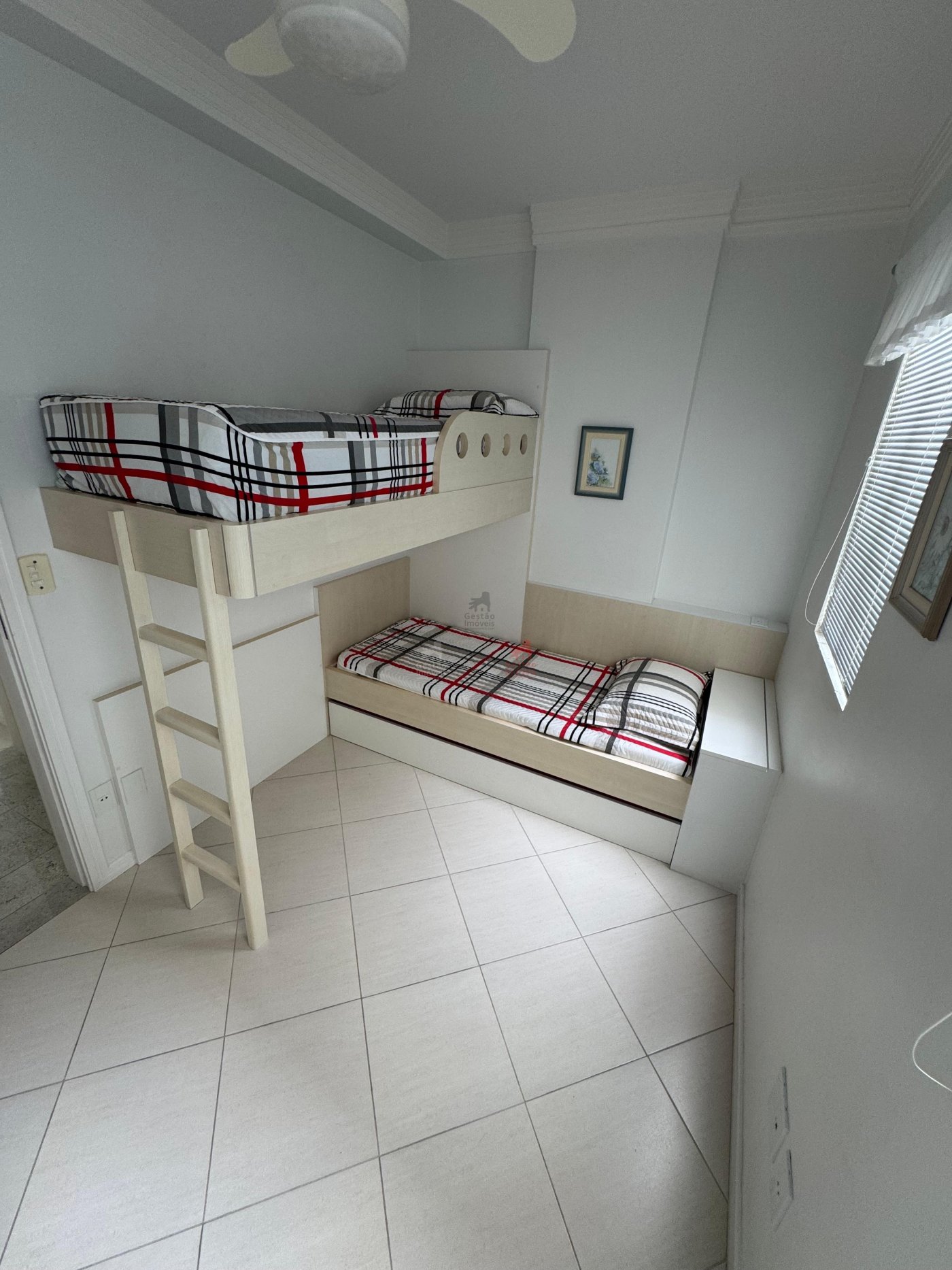 Oportunidade imperdível!! Apartamento VISTA MAR com 4 quartos para Venda em  Balneário Camboriú