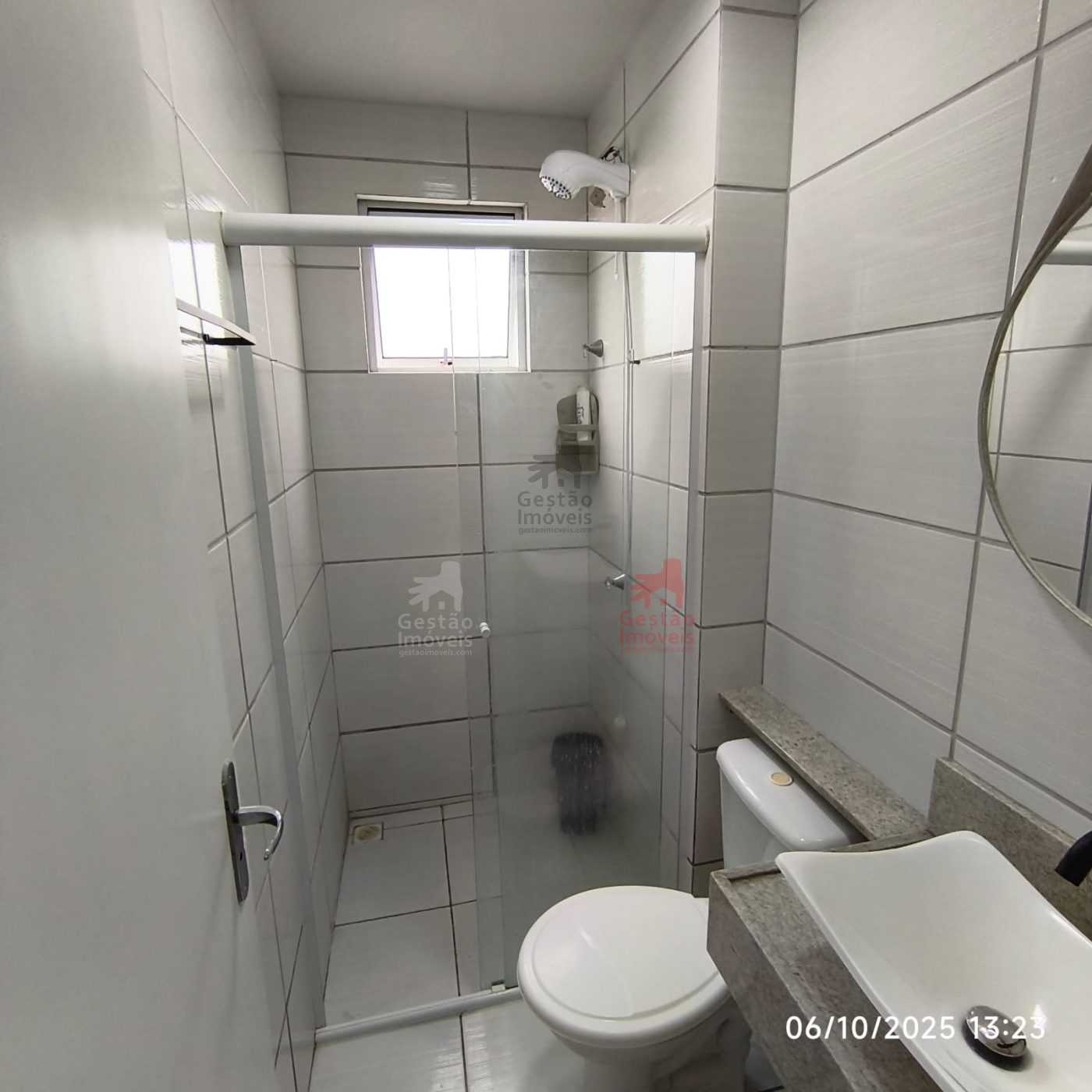 Apto Excelente, reformado, de 2 dorm, 1 vaga grande - Cedro em Camboriú 