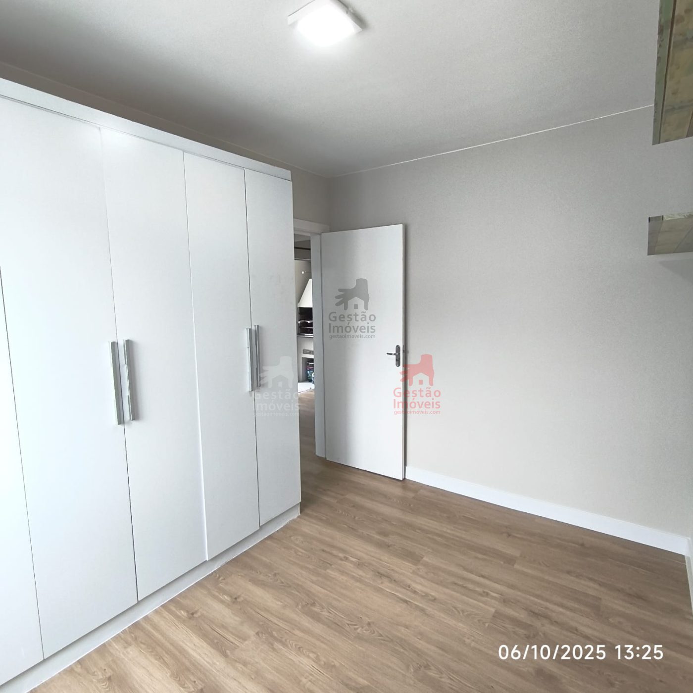 Apto Excelente, reformado, de 2 dorm, 1 vaga grande - Cedro em Camboriú 