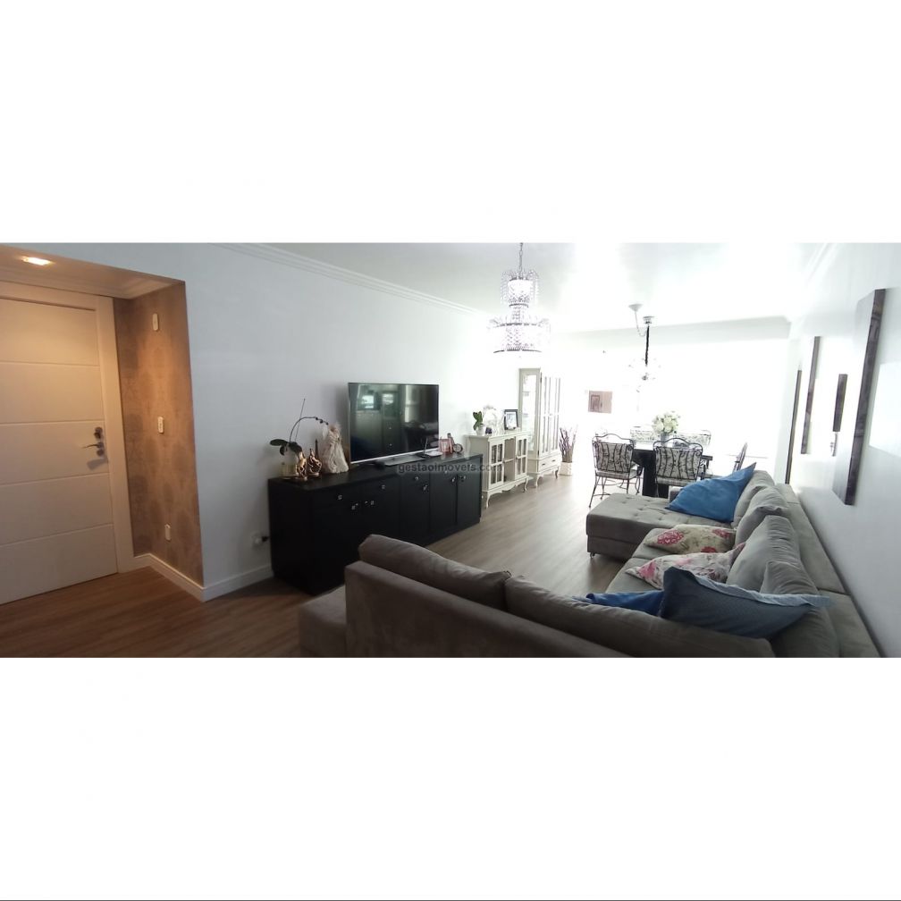 Ótimo Apartamento 3 quartos, Localizado no Centro - Quadra Mar! 