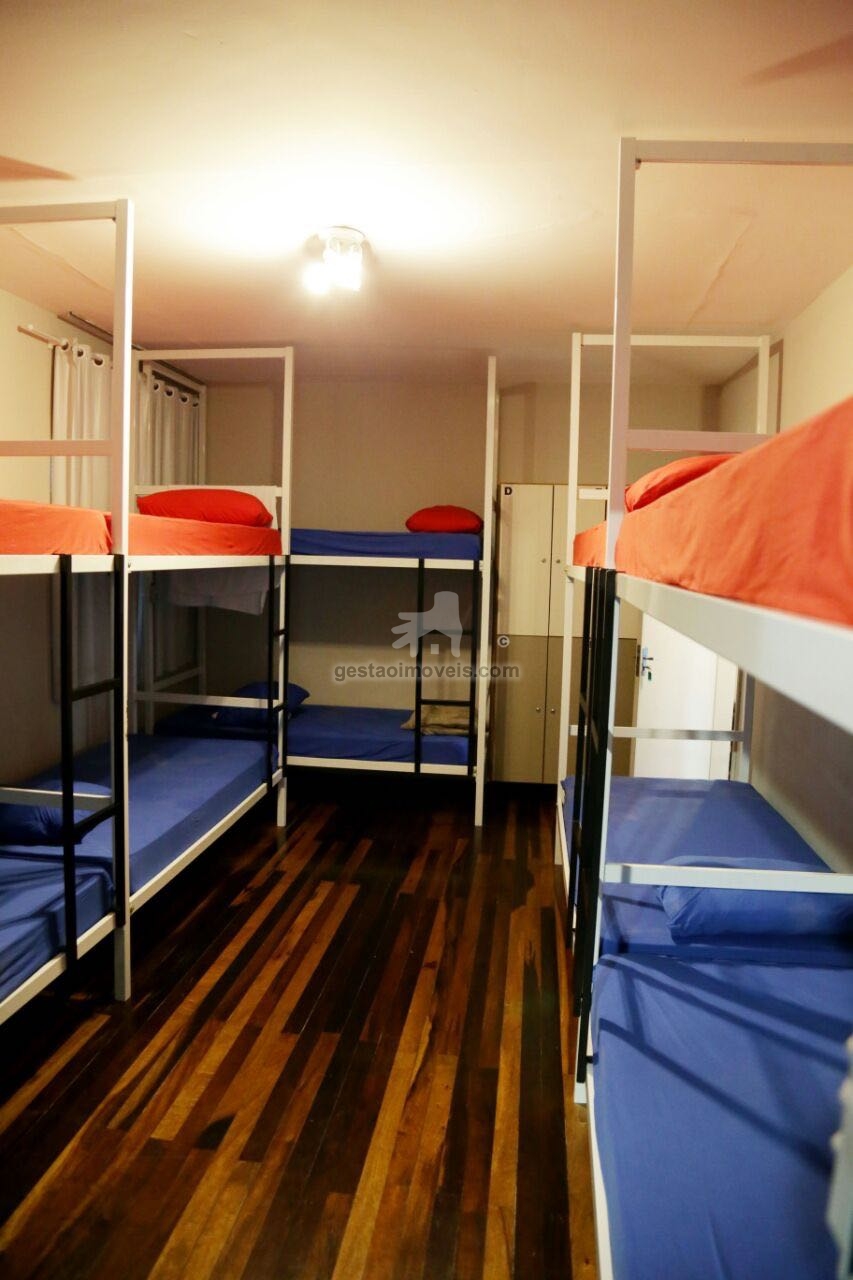 Ótima oportunidade, Hostel à 40 mts da praia