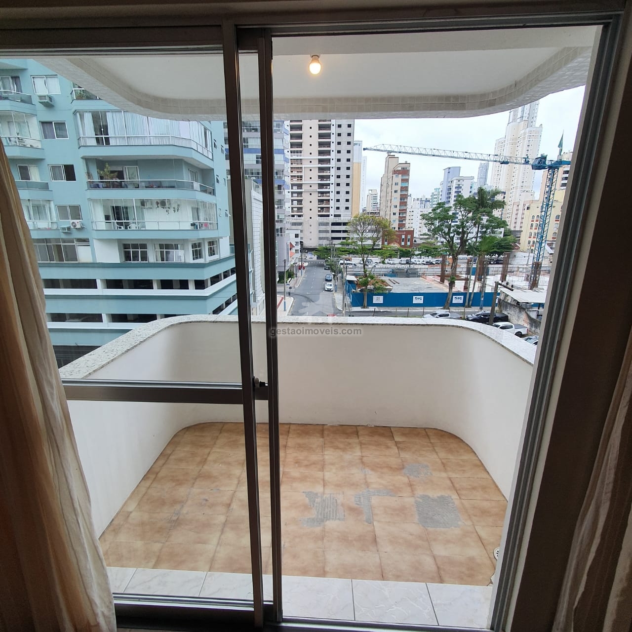 Apartamento para venda no Ed. Cravo e Canela