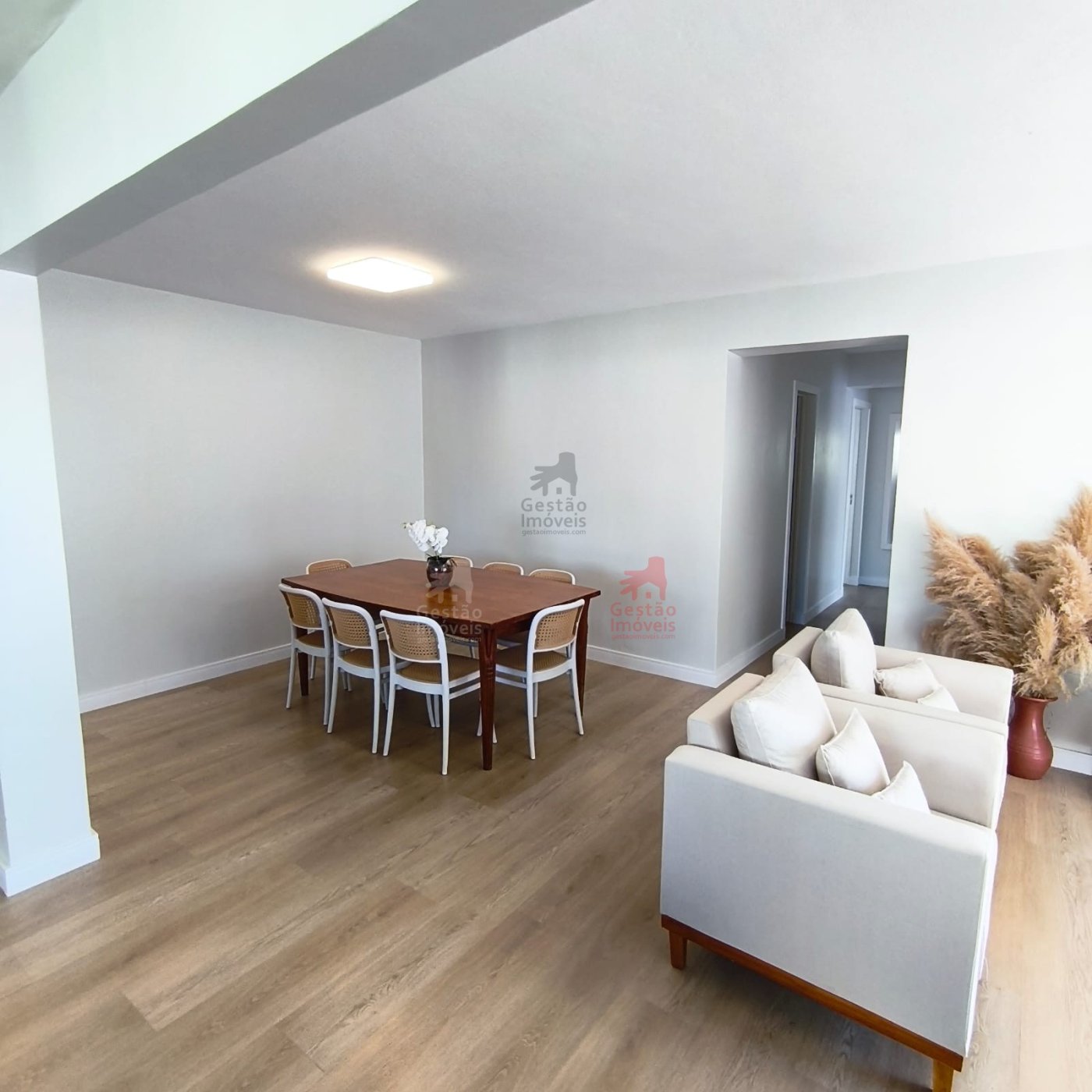 Apartamento 4 quartos sendo 2 suítes a venda no Centro de BC