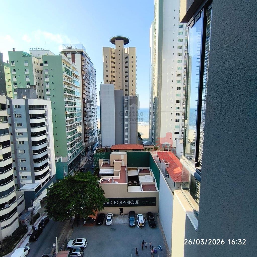 Venda de apartamento quadra mar com 3 quartos no centro de BC
