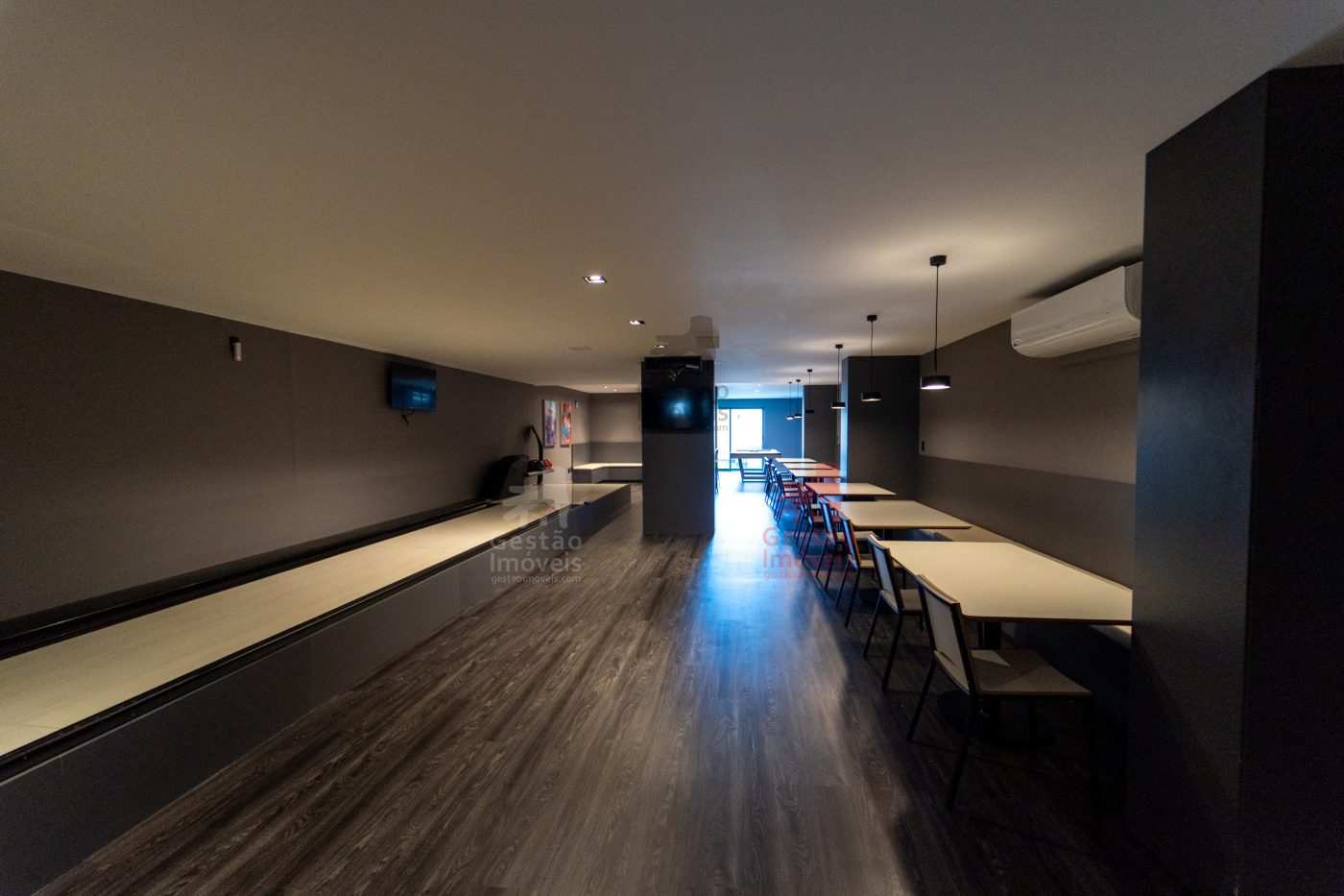 Apartamento 2 dormitórios, sendo uma suíte, para Venda na Praia Brava! 
