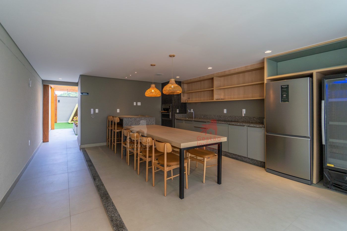 Apartamento 2 dormitórios, sendo uma suíte, para Venda na Praia Brava! 