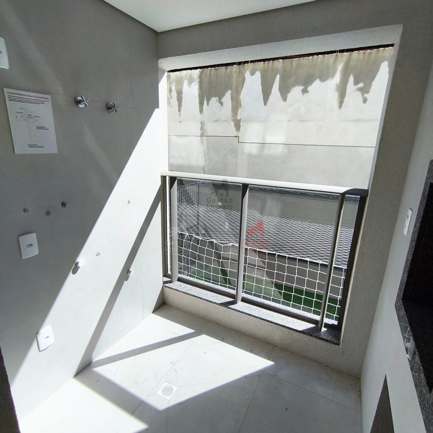 Apartamento 2 dormitórios, sendo uma suíte, para Venda na Praia Brava! 