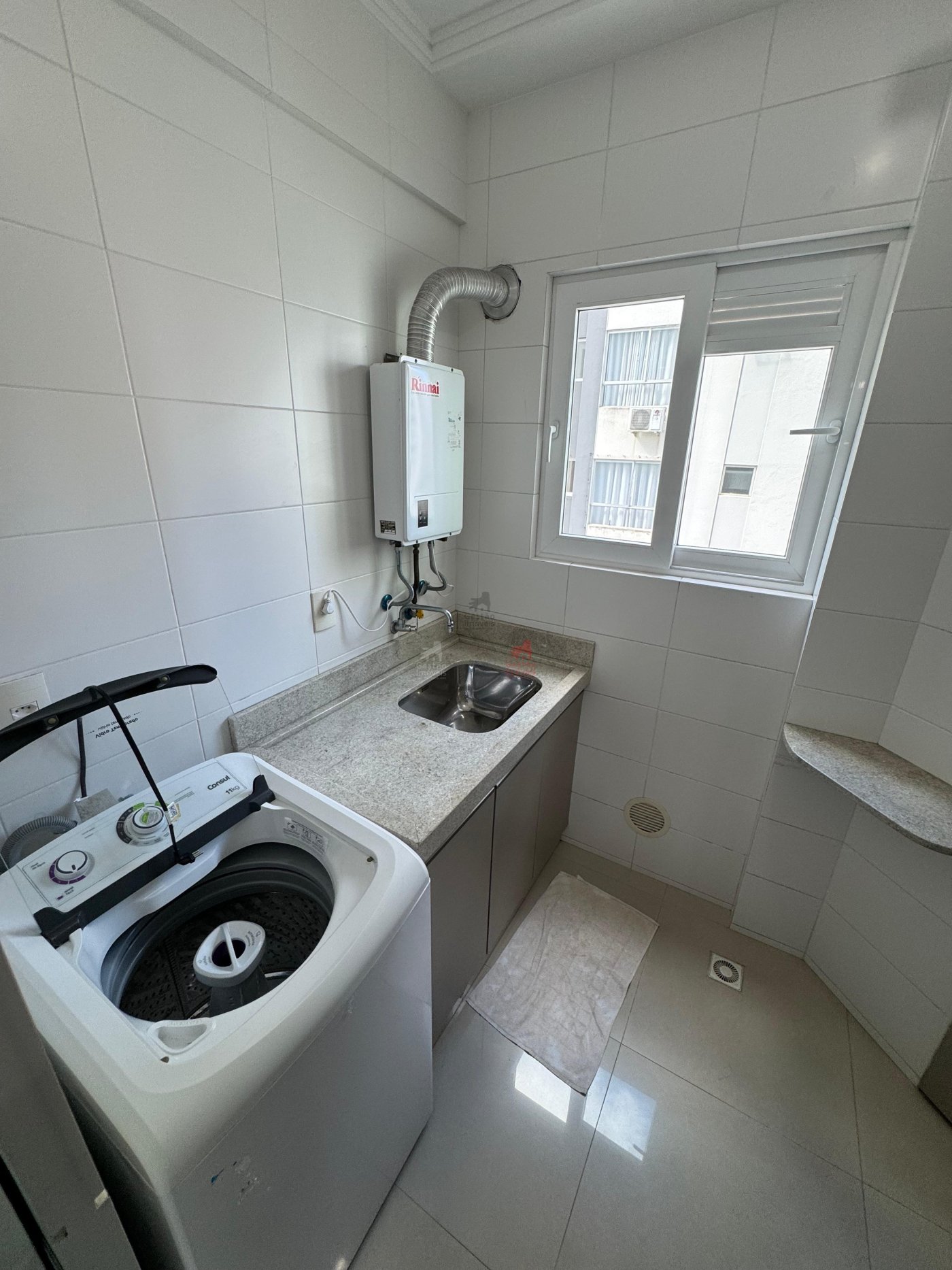 Oportunidade!!! Apartamento 3 quartos Vista Mar no Centro de Balneário Camboriú 